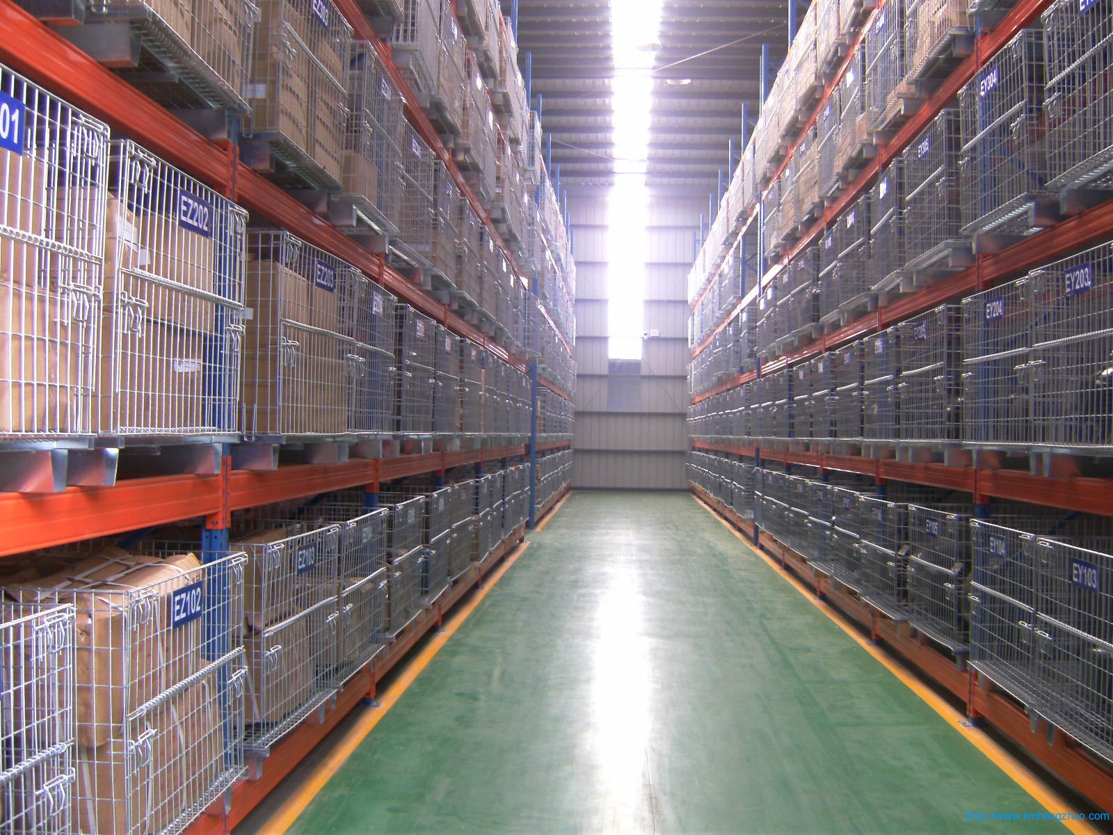 HZ-790型橫梁式貨架 重型高層倉庫貨架應(yīng)用案例 HZ-790型橫梁式貨架 重型高層倉庫貨架應(yīng)用案例