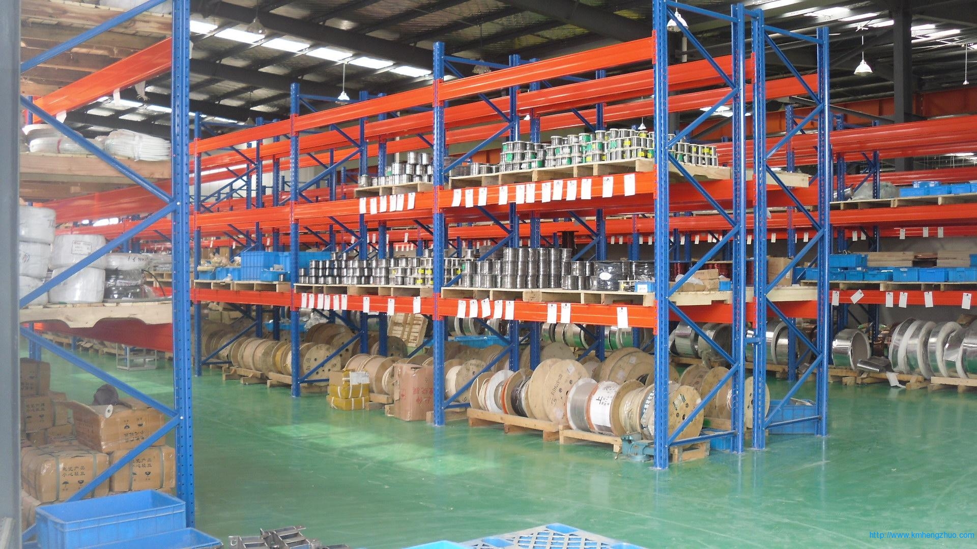 HZ-790型橫梁式貨架 重型高層倉庫貨架應(yīng)用案例 HZ-790型橫梁式貨架 重型高層倉庫貨架應(yīng)用案例